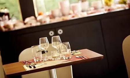 Campanile Saint-christophe Hotel