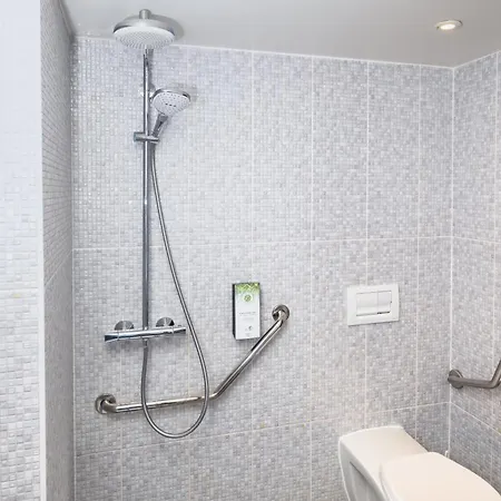 Hotel Campanile Nature - Saint Christophe 3*