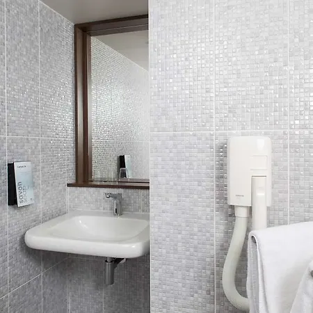 Hotel Campanile Nature - Saint Christophe 3*
