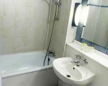 Campanile Saint-christophe 3*