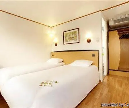 Campanile Nature - Saint Christophe מלון